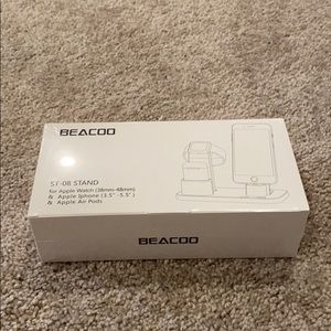 Beacoo 3-in-1 charging stand
